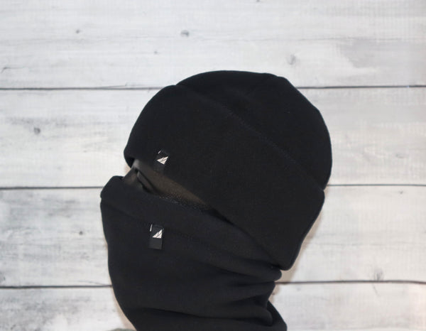 Child Fleece Cap and Gaiter Set in Black