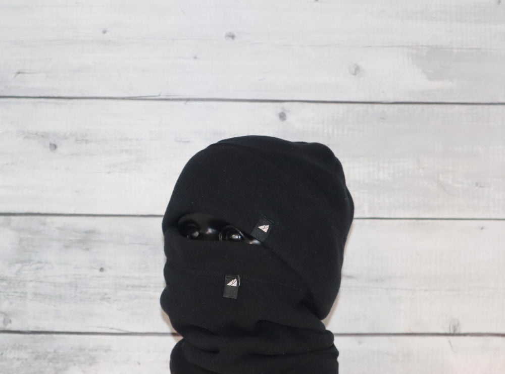 Toddler Fleece Cap and Gaiter Set in Black